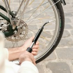 Pompe à Main Vélo Sport Drive HP - Lezyne -France Accessoires vélo Soldes 2023 pompe a main velo sport drive hp lezyne 2